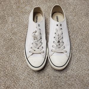 Size 10 Wht Leather Converse